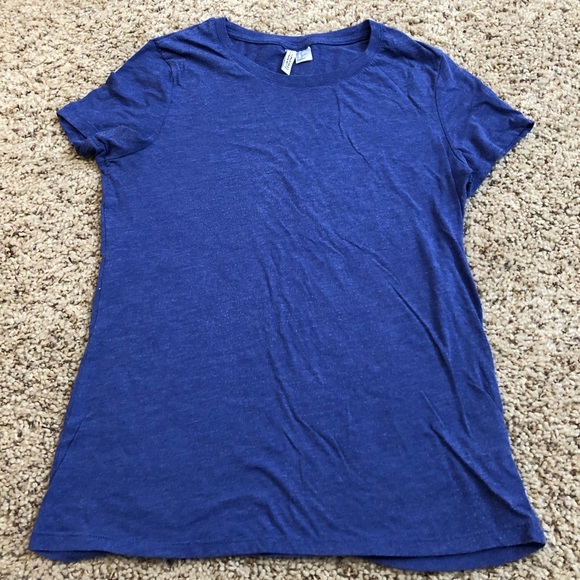 Colorful tshirt bundle - Picture 5 of 7